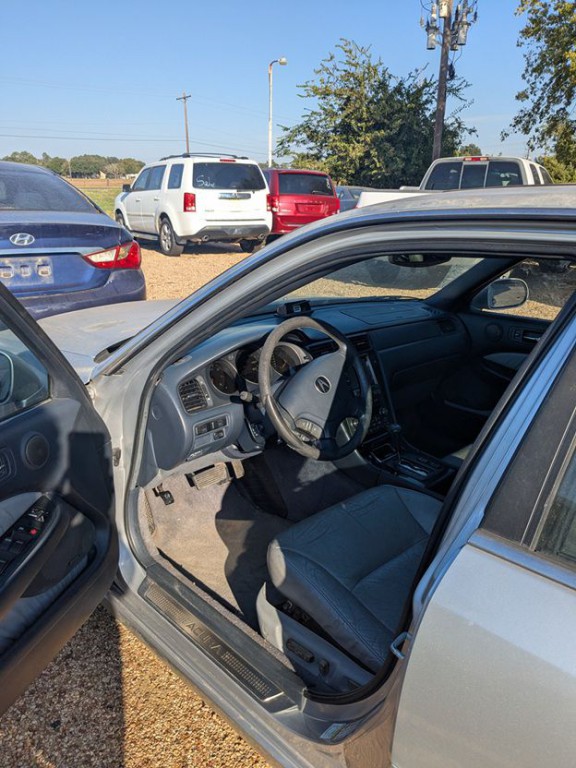 2004 Acura RL Image 3