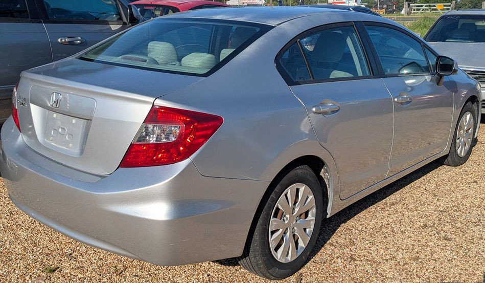 2012 Honda Civic Image 2