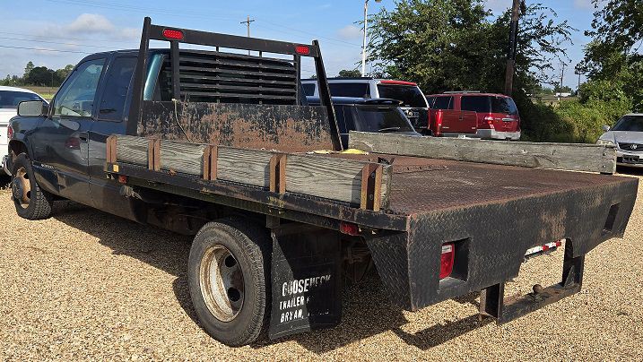 1998 Chevrolet C/K Image 2