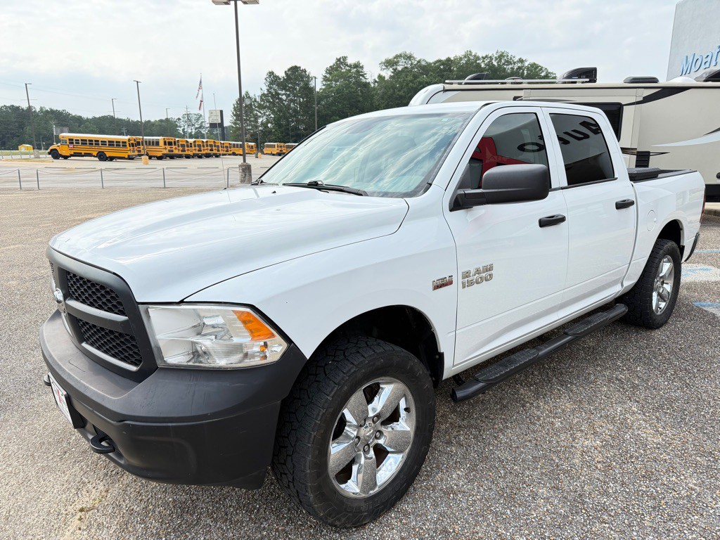 2016 RAM 1500 Image 4