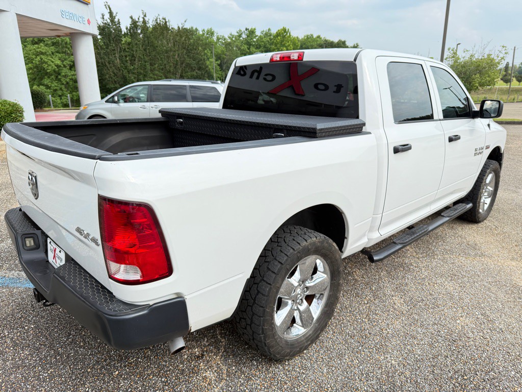 2016 RAM 1500 Image 8