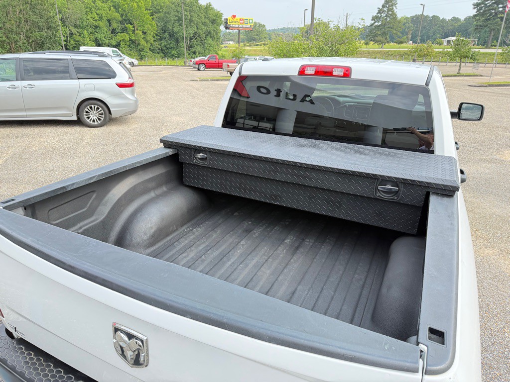 2016 RAM 1500 Image 9