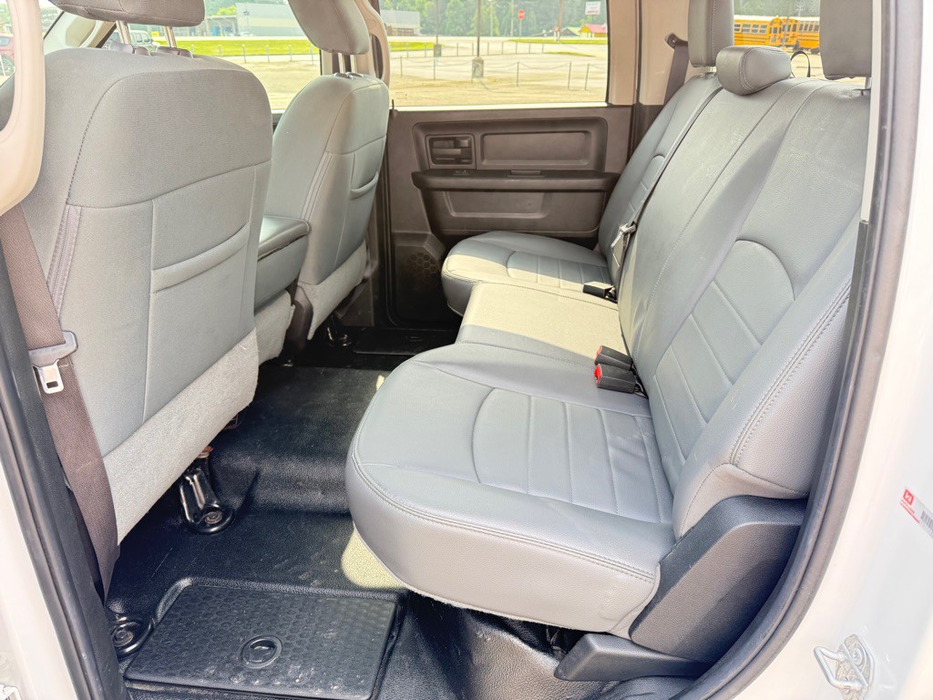 2016 RAM 1500 Image 19