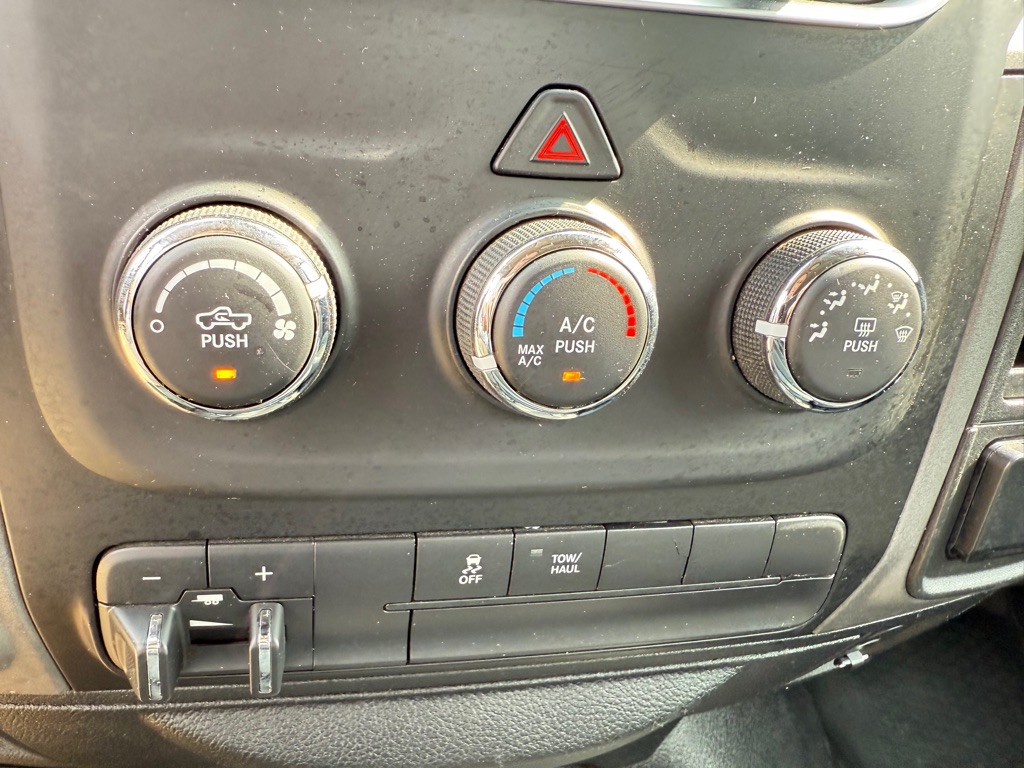 2016 RAM 1500 Image 23