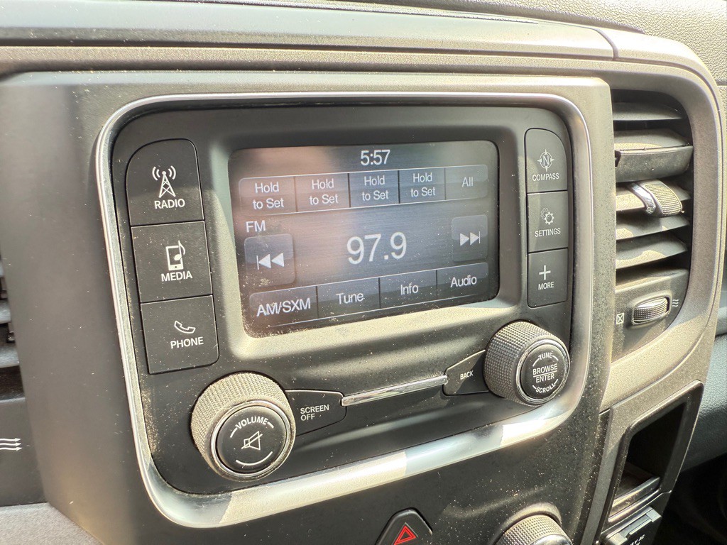 2016 RAM 1500 Image 24