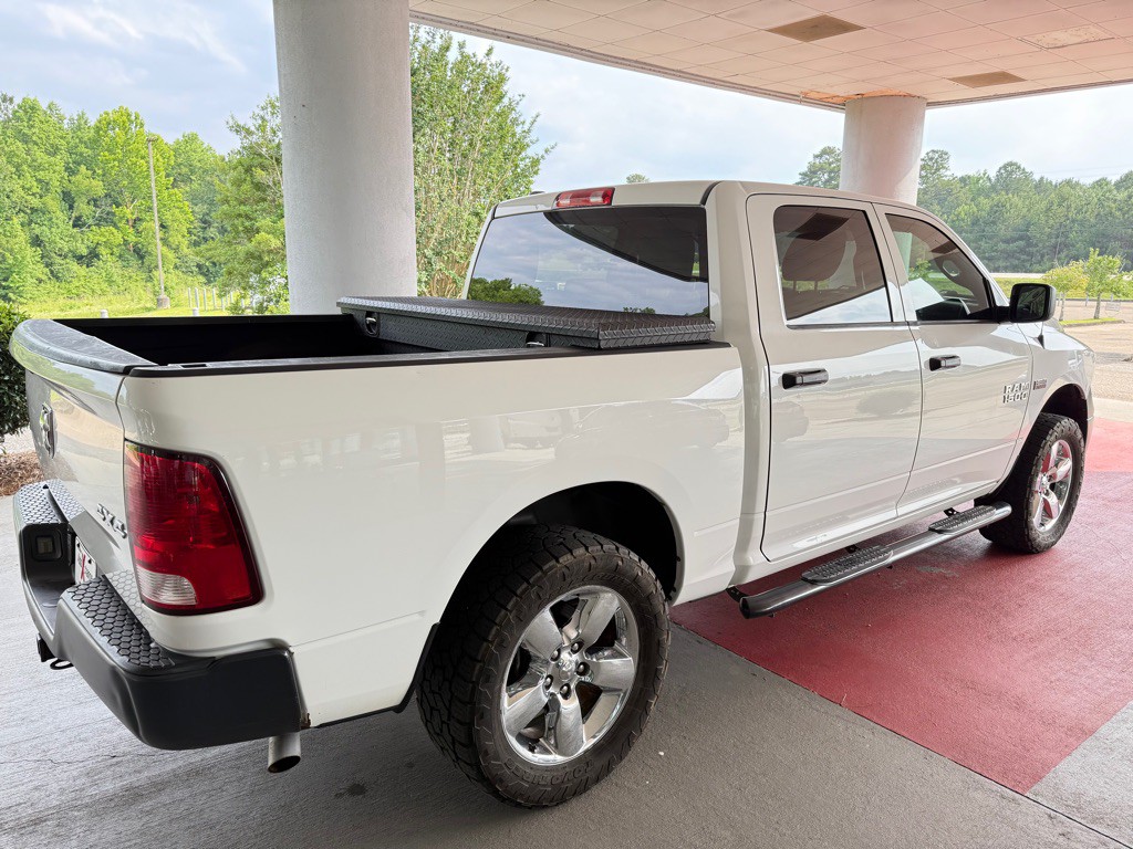 2016 RAM 1500 Image 32