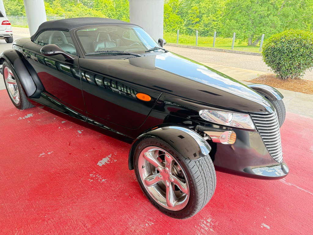 2000 Plymouth Prowler Image 11