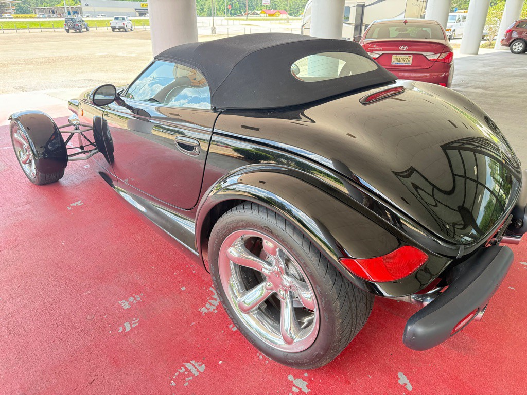 2000 Plymouth Prowler Image 13