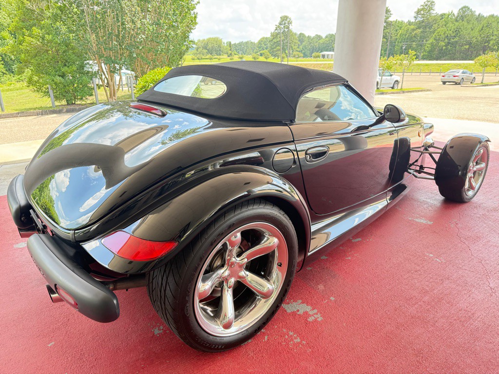 2000 Plymouth Prowler Image 14