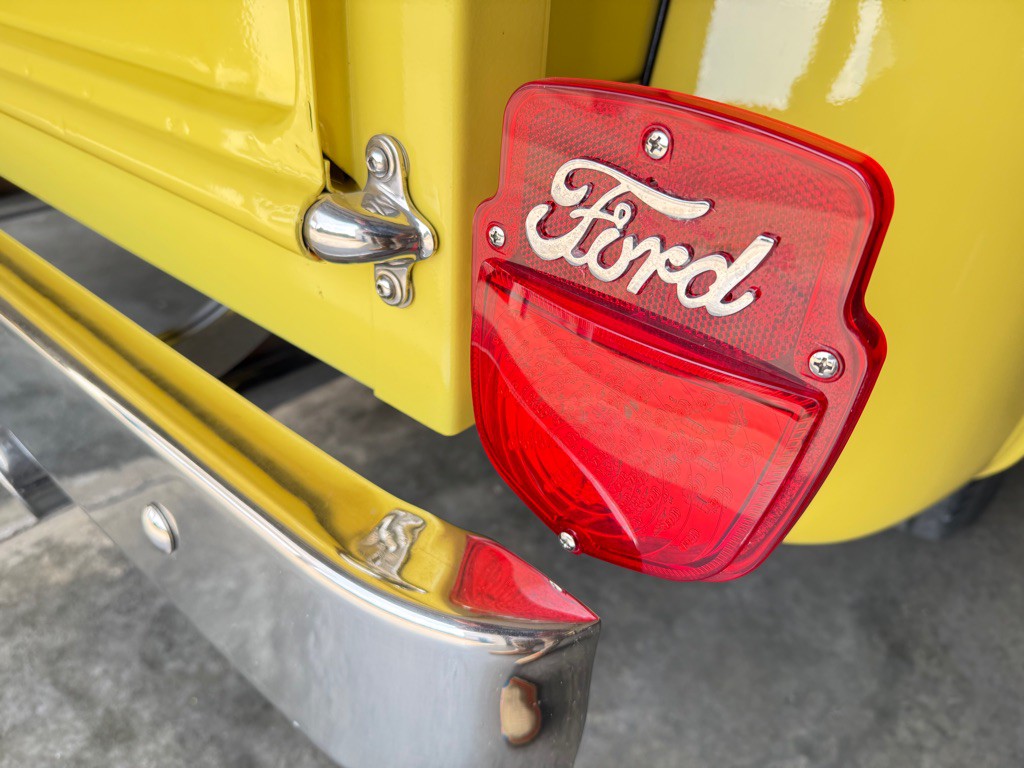 1955 Ford F-100 Image 25
