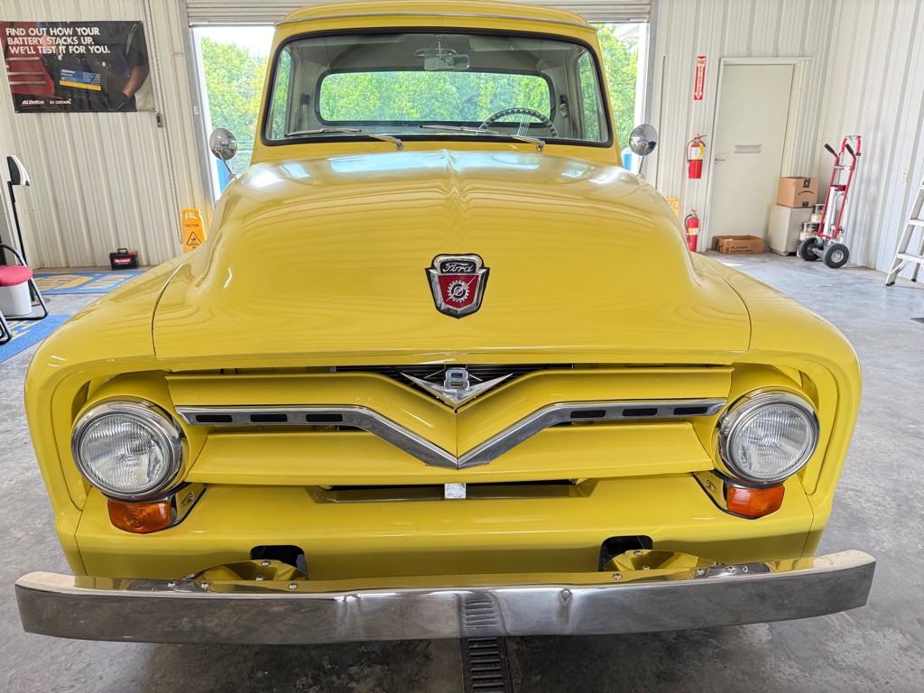 1955 Ford F-100 Image 2
