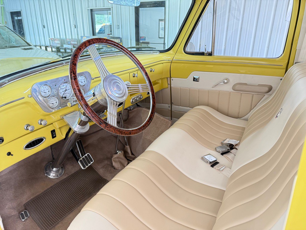 1955 Ford F-100 Image 4