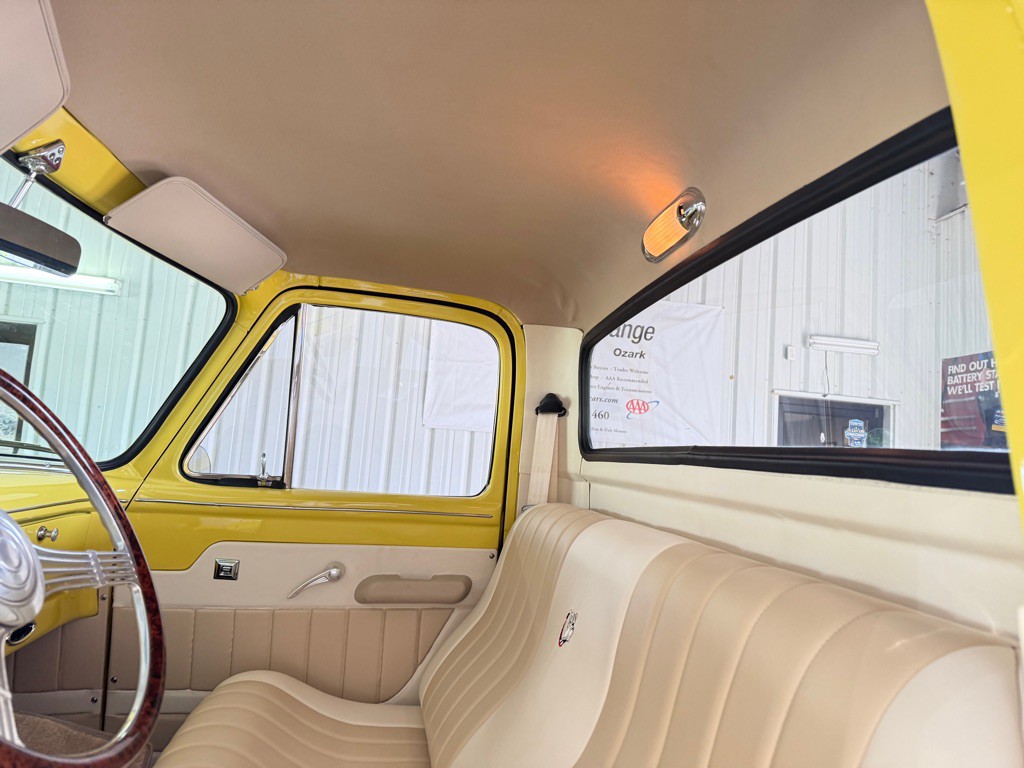 1955 Ford F-100 Image 6