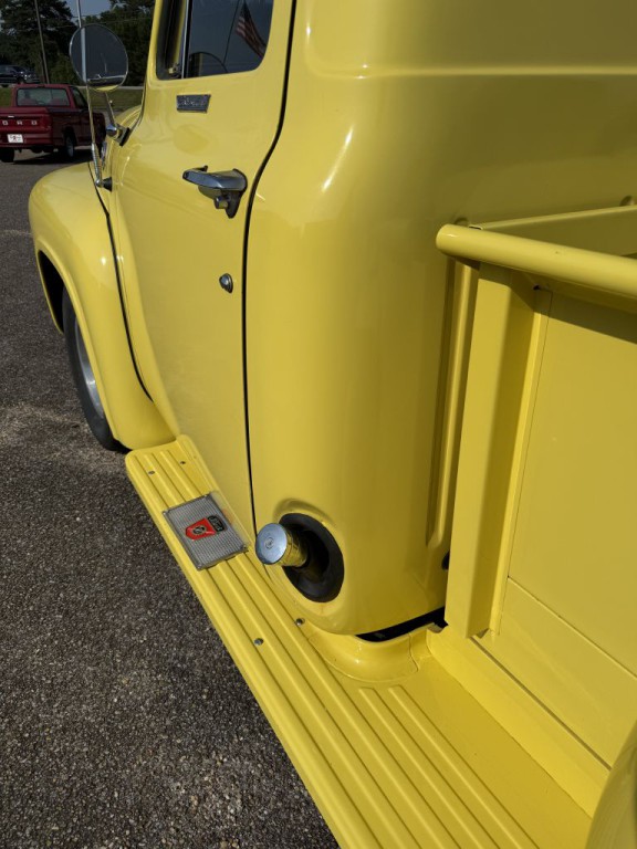 1955 Ford F-100 Image 11
