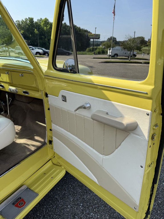 1955 Ford F-100 Image 21