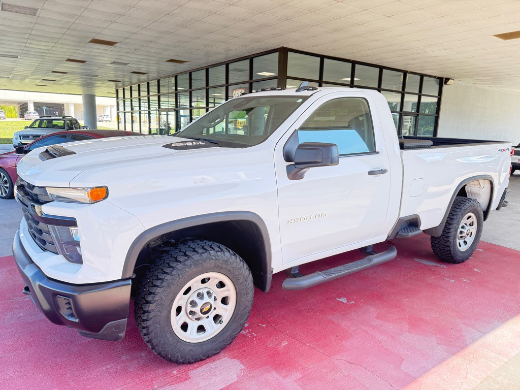 2024 Chevrolet Silverado 1500 Image 4
