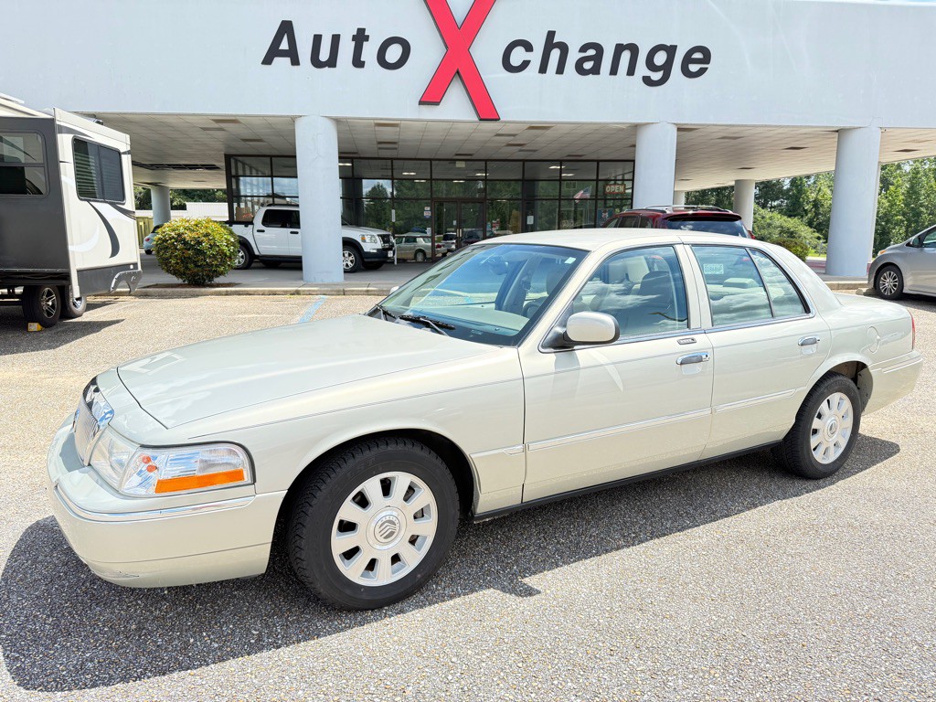 2004 Mercury Grand Marquis Image 1