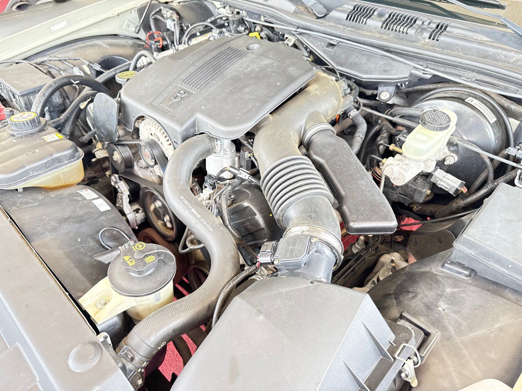 2004 Mercury Grand Marquis Image 32