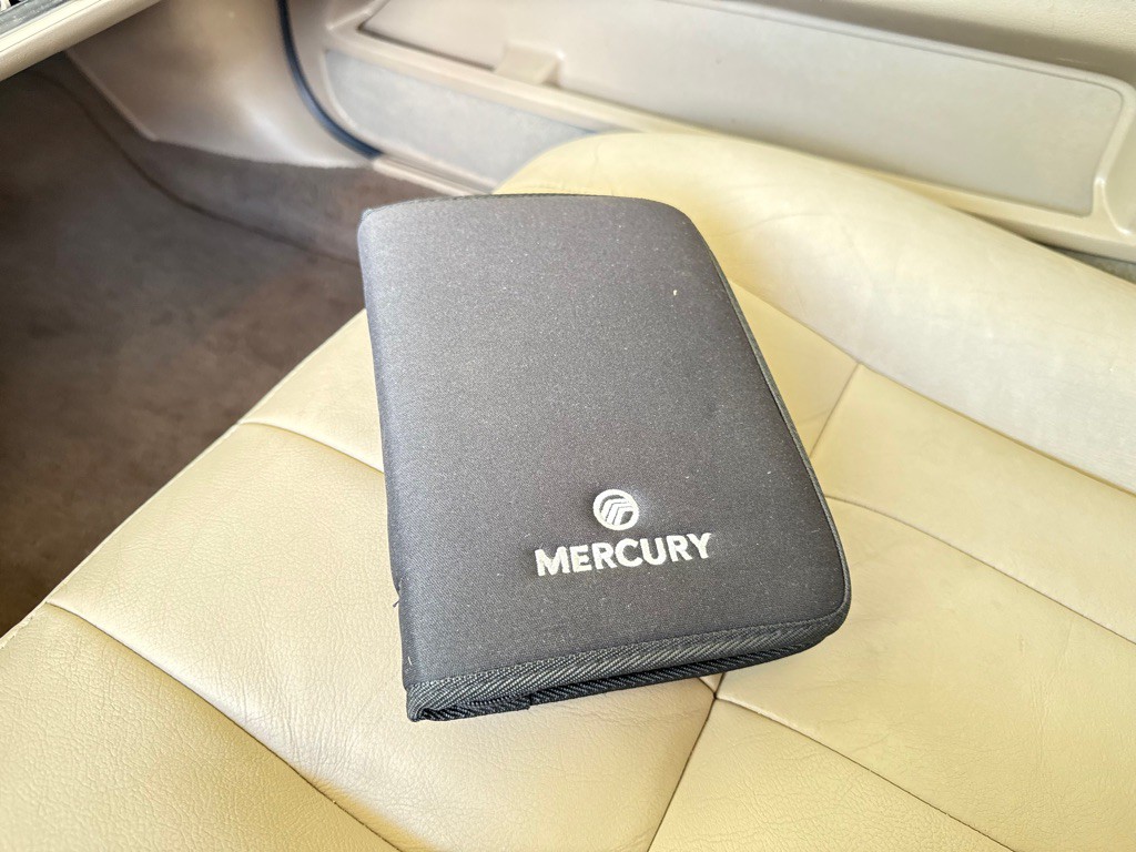 2004 Mercury Grand Marquis Image 34