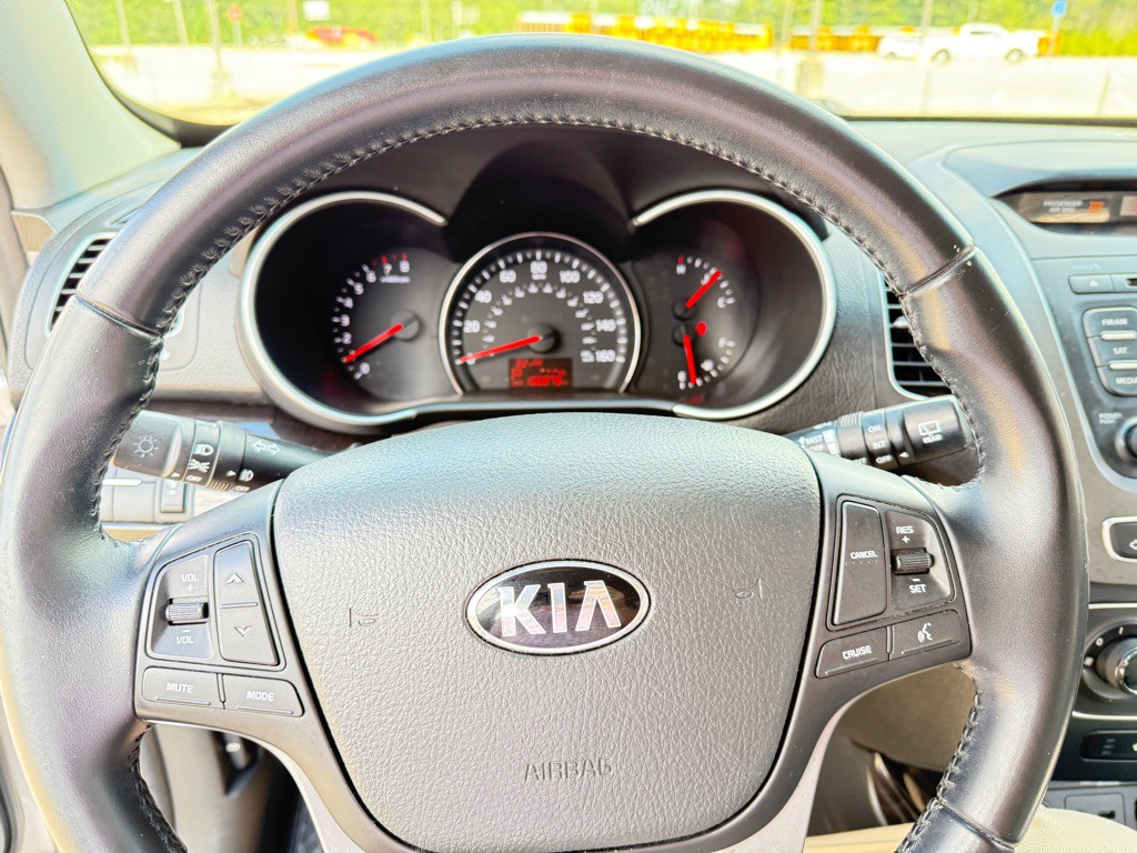 2015 Kia Sorento Image 8