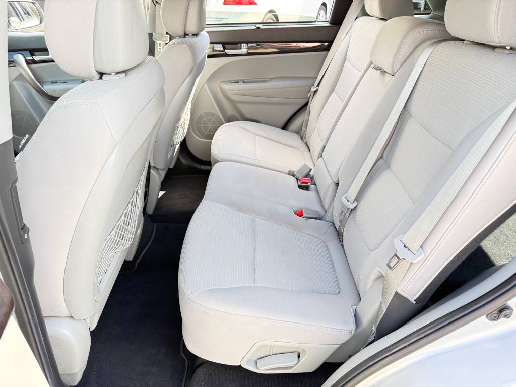 2015 Kia Sorento Image 11