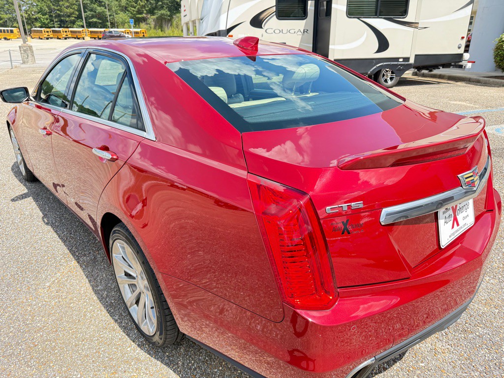 2018 Cadillac CTS Image 3