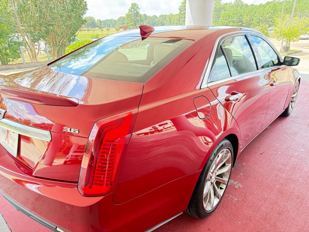 2018 Cadillac CTS Image 10
