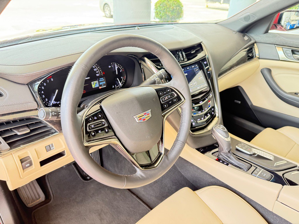 2018 Cadillac CTS Image 12
