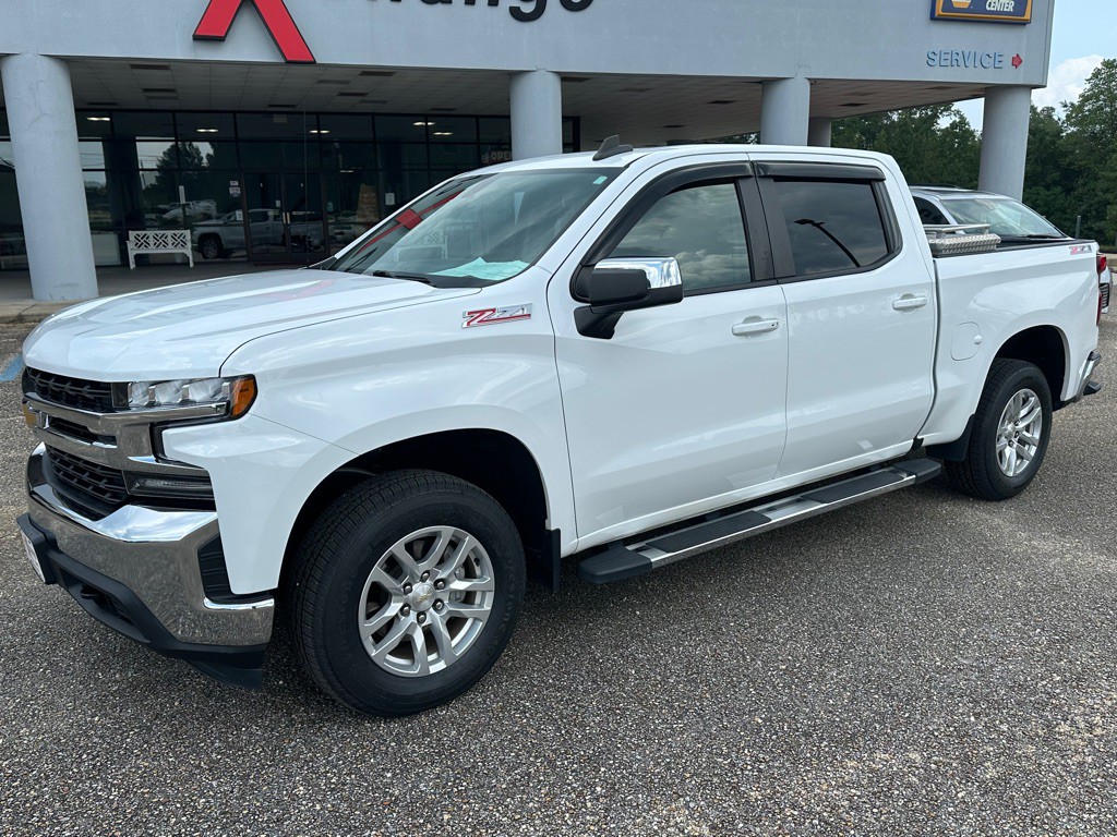 2020 Chevrolet Silverado 1500 Image 2