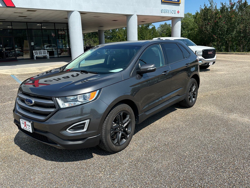 2018 Ford Edge Image 2