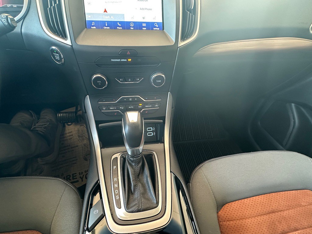 2018 Ford Edge Image 11