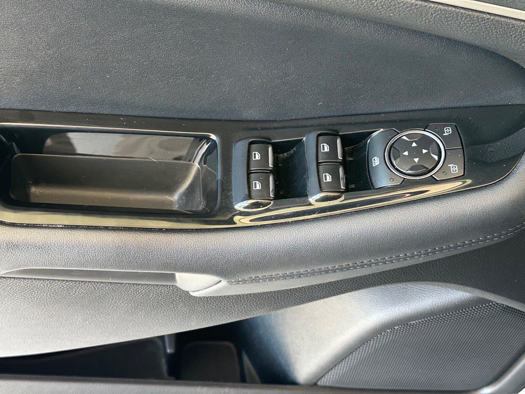 2018 Ford Edge Image 12