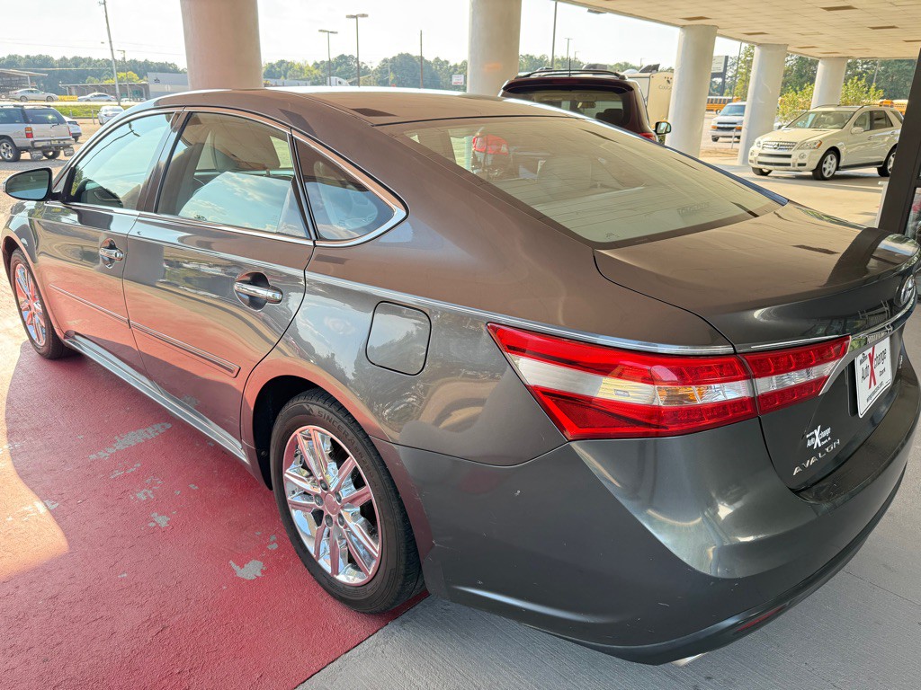 2013 Toyota Avalon Image 3