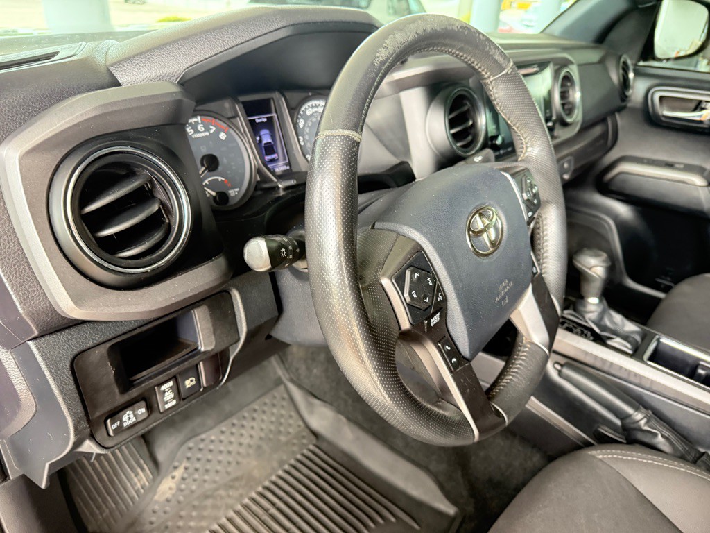 2018 Toyota Tacoma Image 14