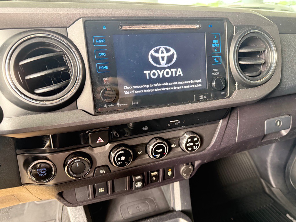 2018 Toyota Tacoma Image 20