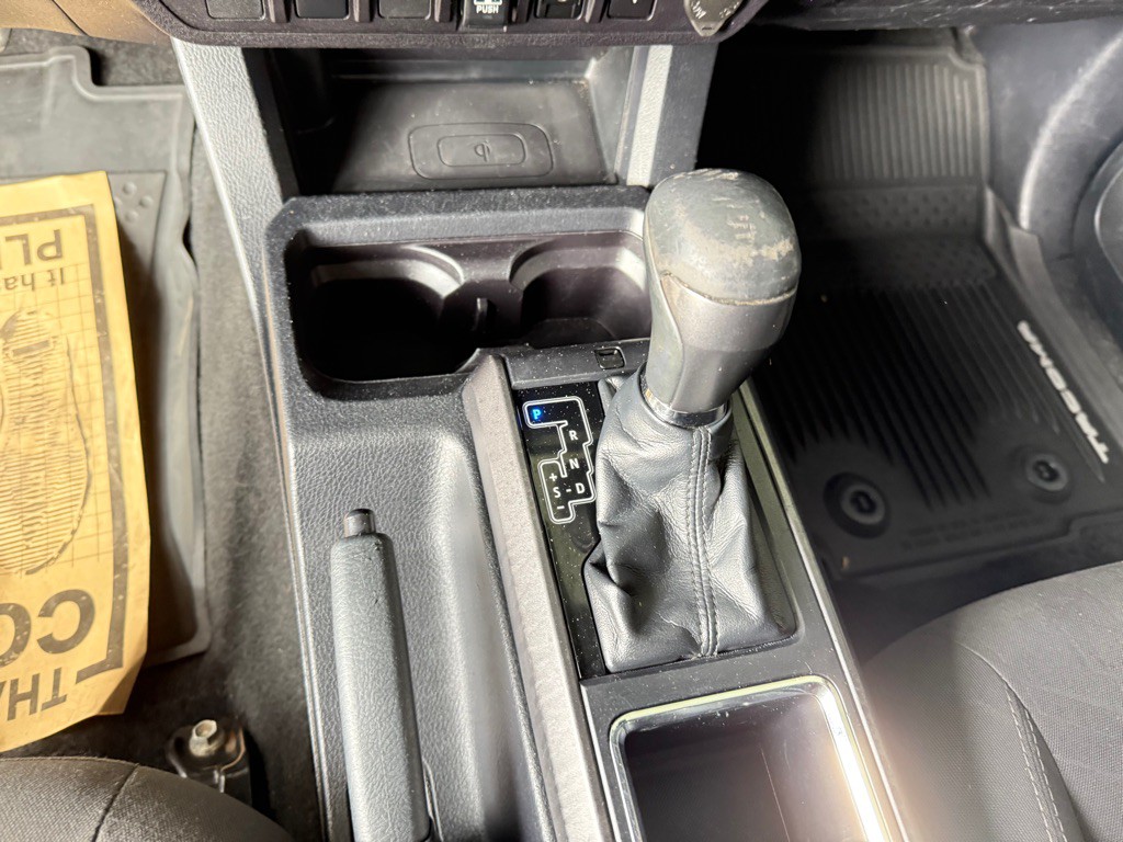 2018 Toyota Tacoma Image 21
