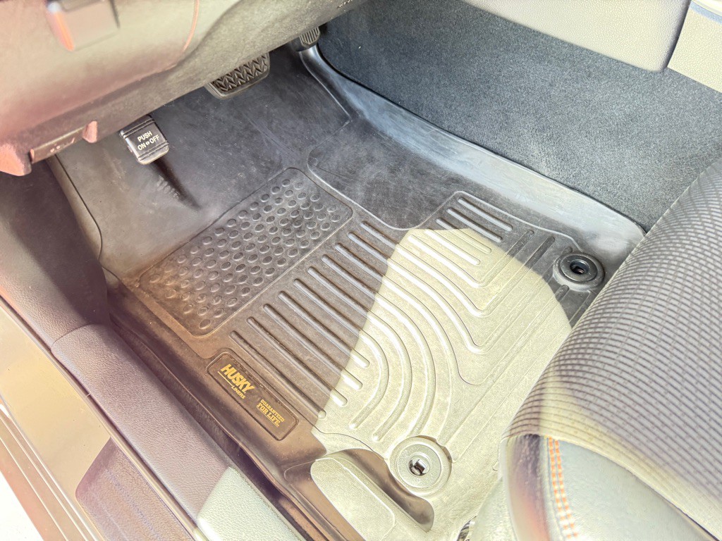 2017 Toyota Camry Image 7