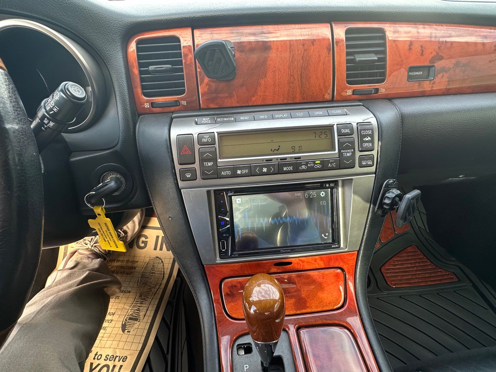 2002 Lexus SC Image 15