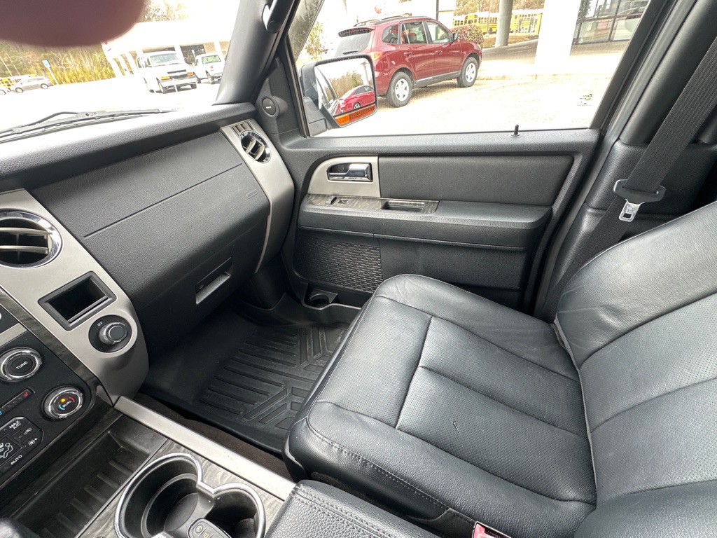 2017 Ford Expedition Image 13