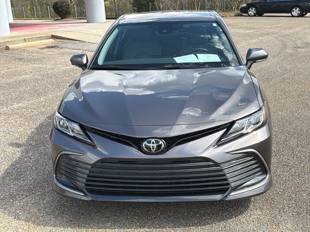 2022 Toyota Camry Image 3