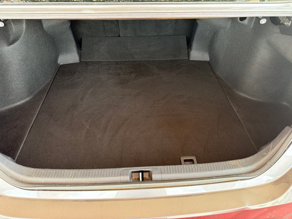 2022 Toyota Camry Image 17