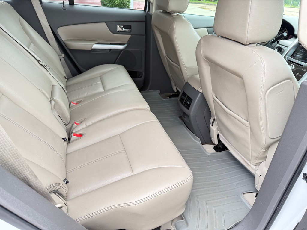 2014 Ford Edge Image 25