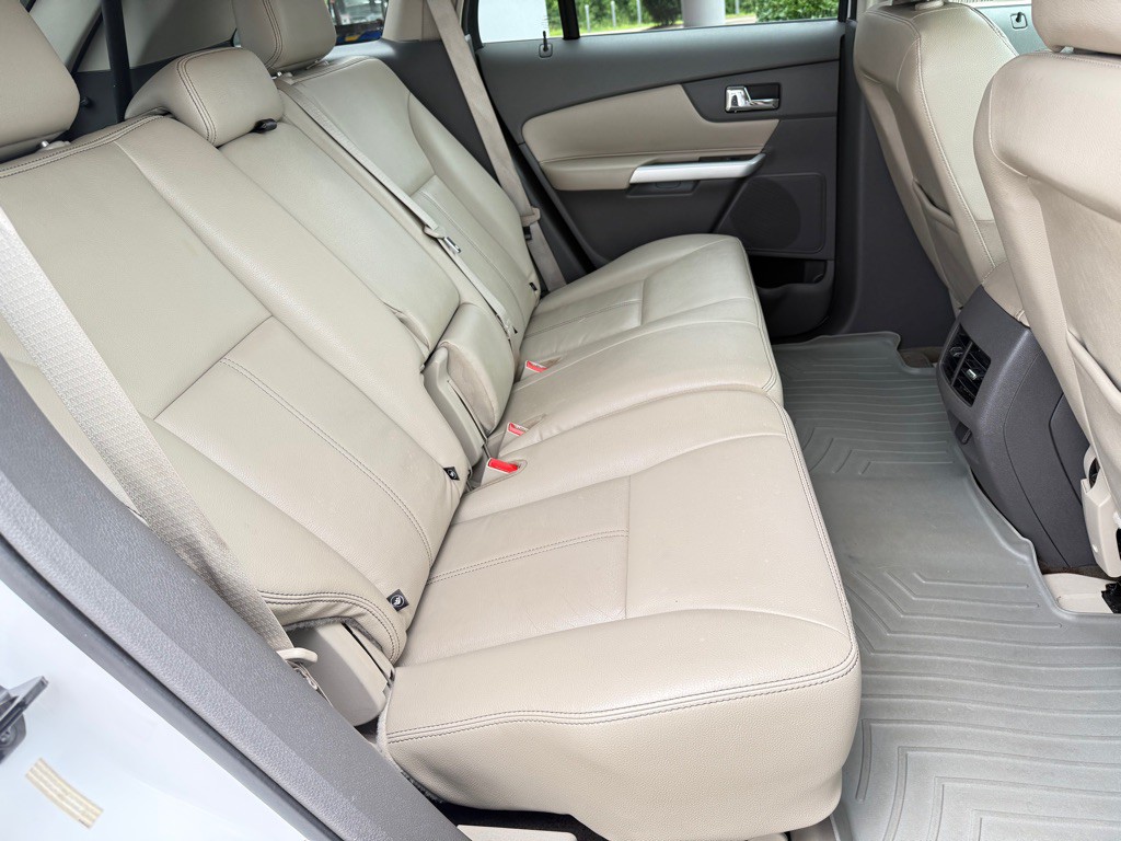 2014 Ford Edge Image 26