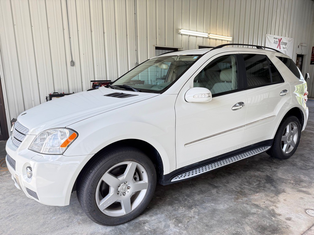 2008 Mercedes-Benz M-Class Image 1