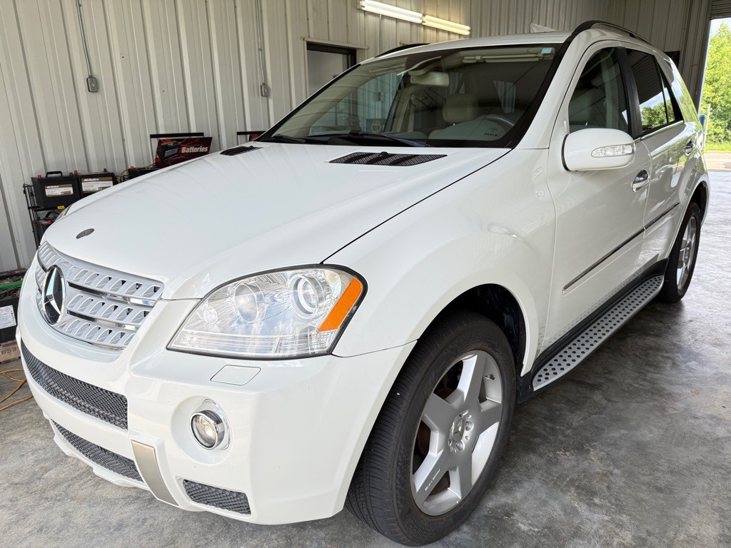 2008 Mercedes-Benz M-Class Image 2
