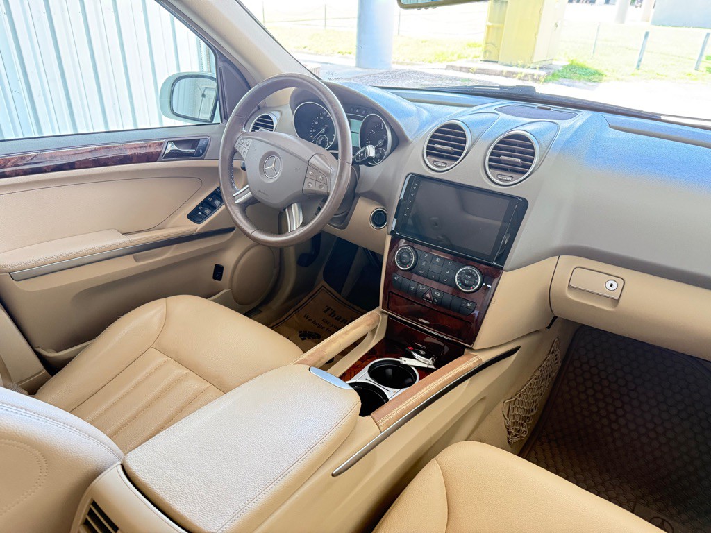 2008 Mercedes-Benz M-Class Image 9