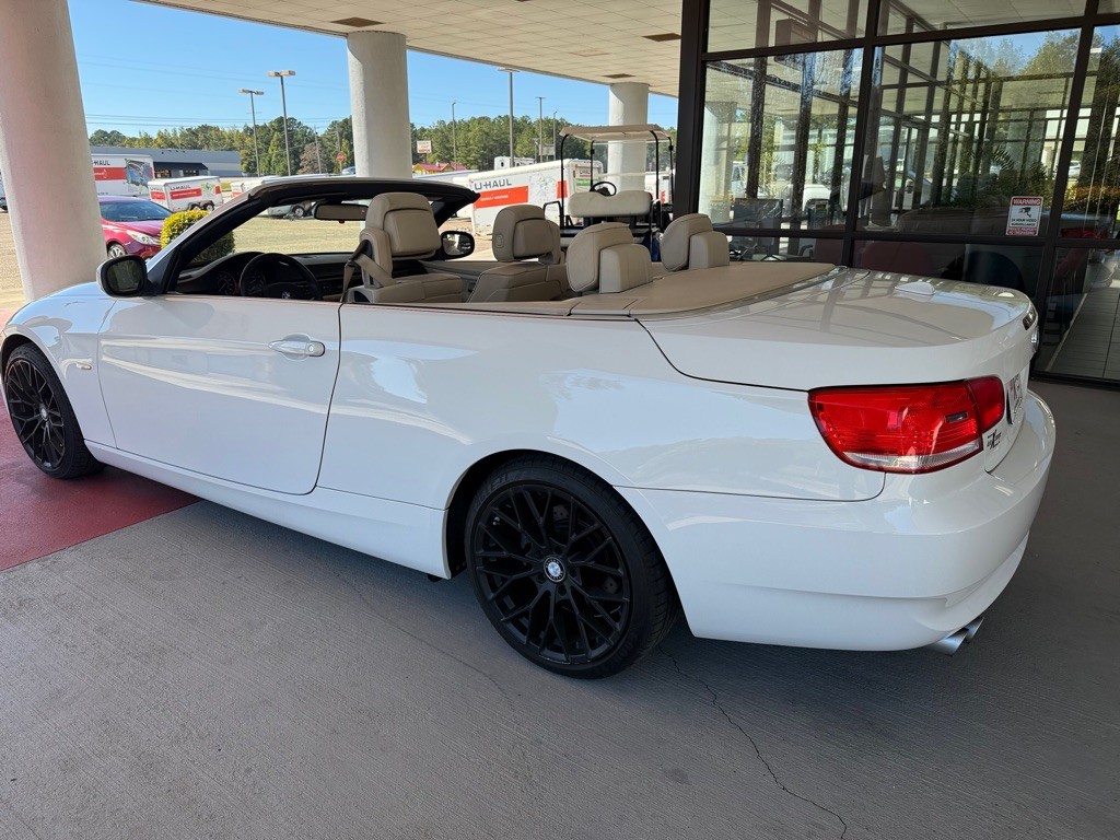 2010 BMW 3 Series Image 28