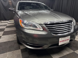 Image for 2012 Chrysler 200 Touring ID: 6597389