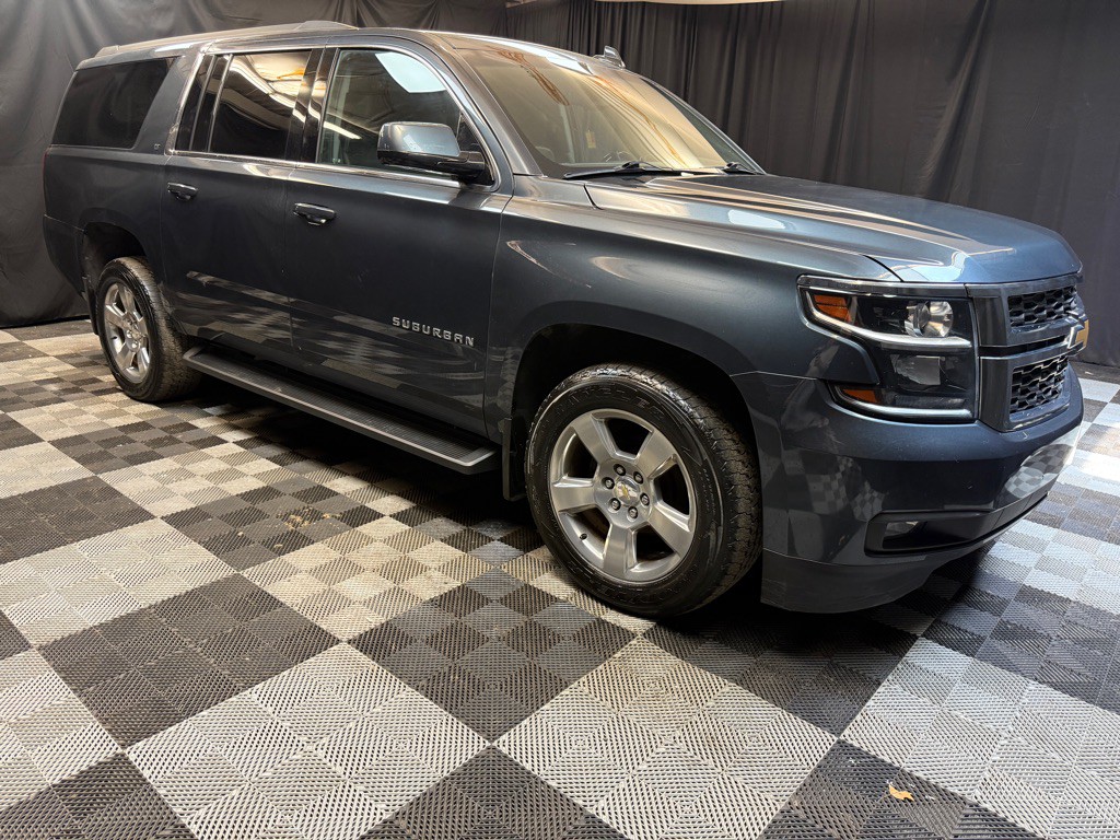 2020 Chevrolet Suburban Image 4