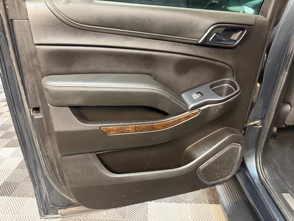 2020 Chevrolet Suburban Image 19